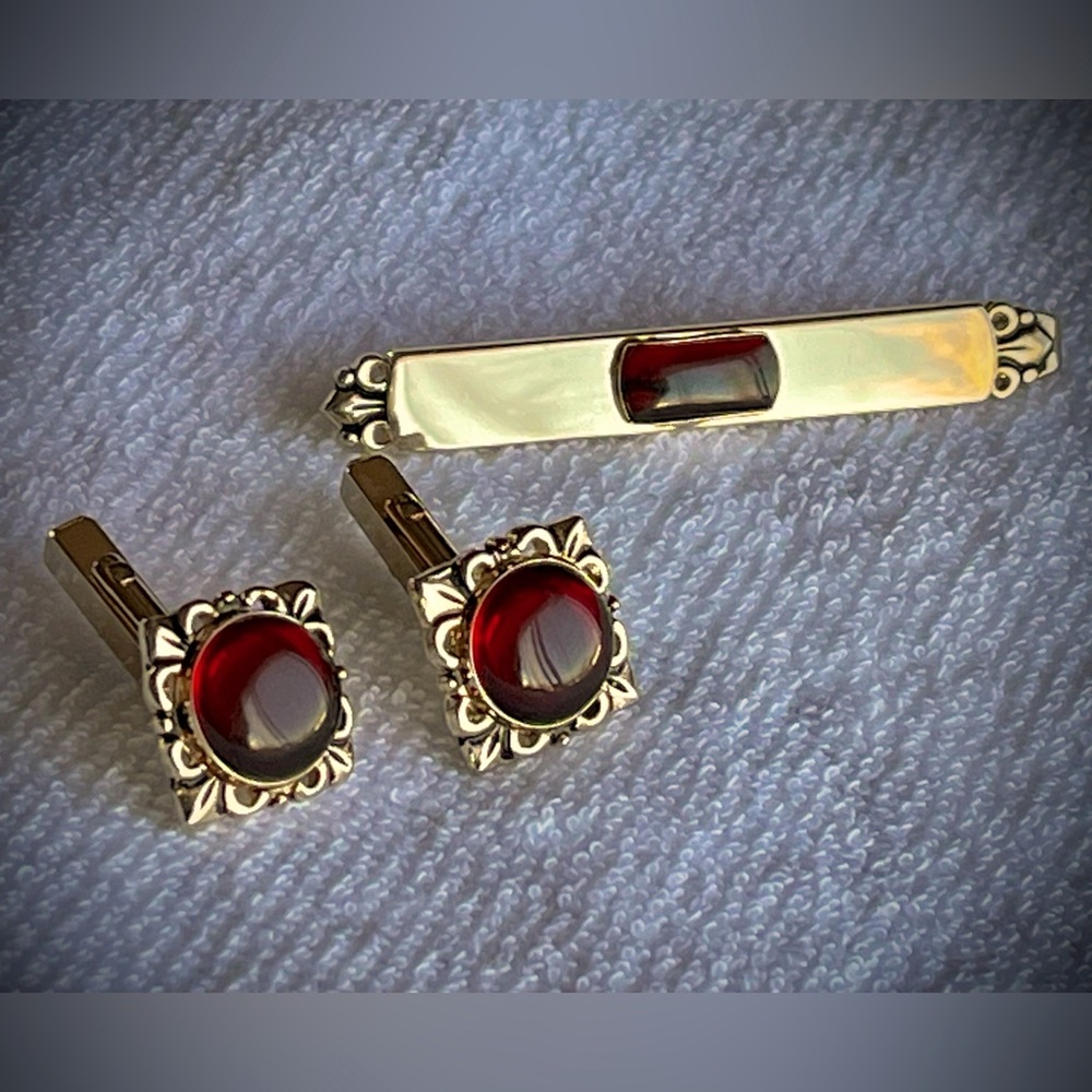 Vintage midcentury Swank cufflinks and tie clip, gold tone with red cabochons
